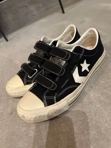 컨버스 블랙 벨크로 스니커즈