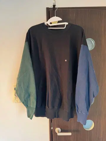 Champion Reverse Weave 맨투맨 L 사이즈 빔즈 별주