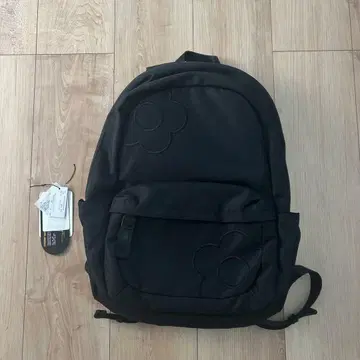 새상품급 가슴 벨트 없는 MARY QUANT 라이트라인 데이지 백팩