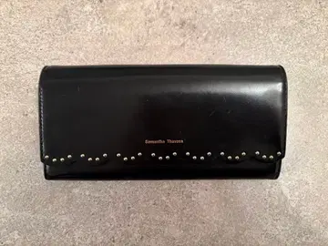 Samantha Thavasa 블랙 스터드 장지갑