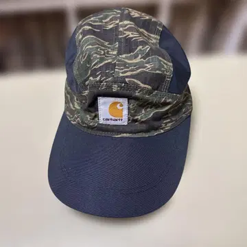 Carhartt 카모플라쥬 캡 Nike 로고 포함