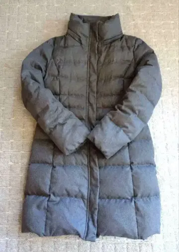 인디비 다운 코트 사이즈 38 그레이 발수 가공