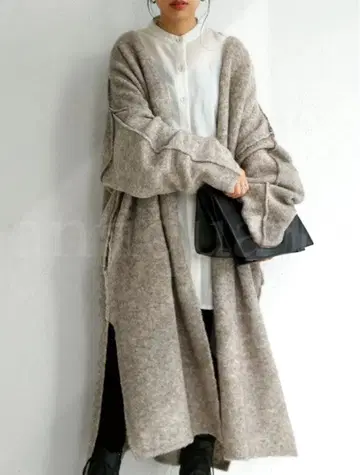 안티카 아웃 링킹 가디건 베이지