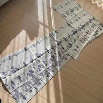 기모노 폴리에스테르 단의 이시키아테 포도