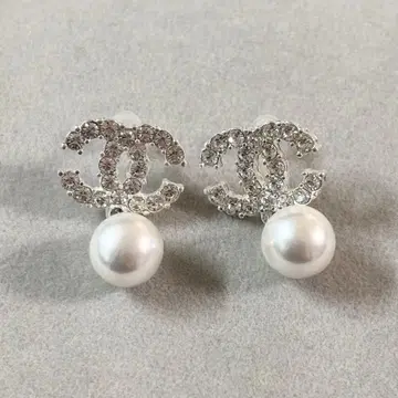 1034 귀걸이 큐빅 지르코니아 로고 귀걸이 빈티지 버튼