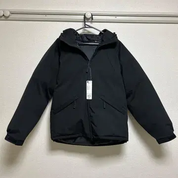 GU 블랙 다운 자켓 후드 부착 웜 패디드 파카 S