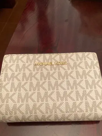 MICHAEL KORS 모노그램 접이식 지갑