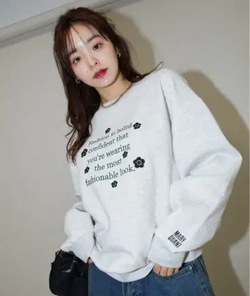 PUBLUX 메리 퀀트 로고 맨투맨