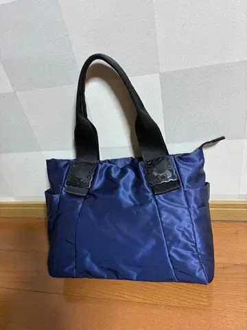 네이비 나일론 토트백