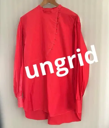 [ ungrid ] 앙그리드 빨간색 버튼 달린 긴팔 셔츠 F