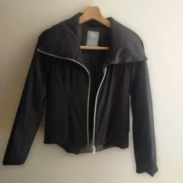 차코트 다운 자켓 M 사이즈 블랙