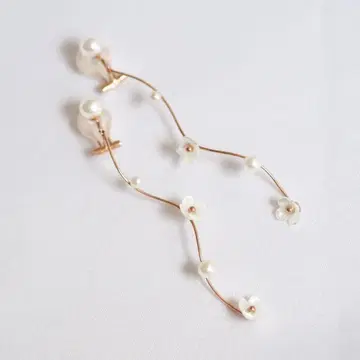 Samantha Tiara K10 펄 플라워 롱 귀찌