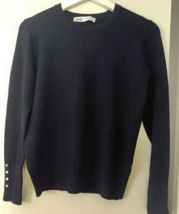 ZARA 네이비 긴팔 니트 스웨터 미사용