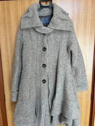 SUPE POSER 벌룬 코트 이탈리아제