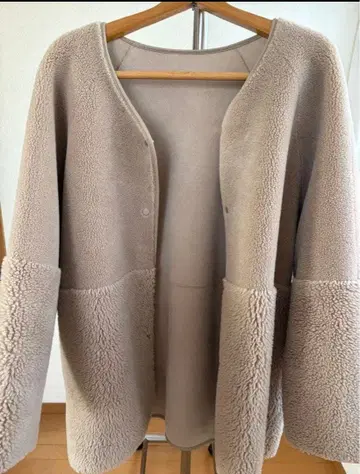 베이지 리버서블 코트