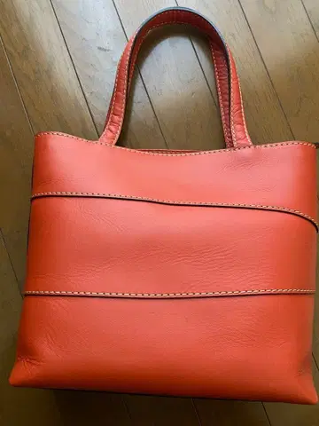 A.Y.A 소가죽 핸드백 오렌지