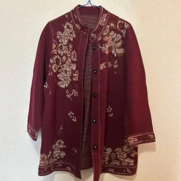 여성용 울 자켓 가디건 크림슨 컬러 꽃무늬