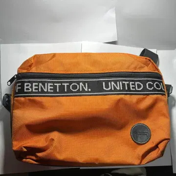 BENETTON 오렌지 숄더백