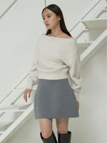 SNIDEL 폭스 알파카 오프숄더 풀오버 IVR 아이보리