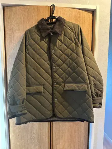 카라 코듀로이 충전솜 퀼팅 자켓 어반 리서치 L 사이즈