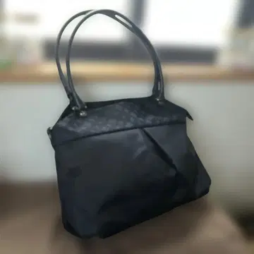 russet 러셋 블랙 나일론 토트백