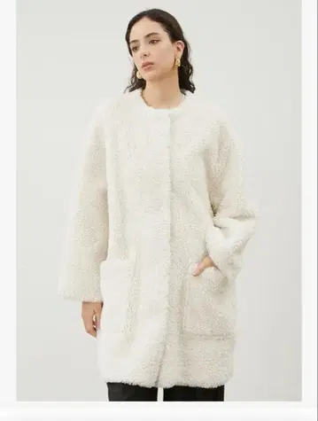 미사용 Mila Owen 노카라 셔츠 커브 보아 코트