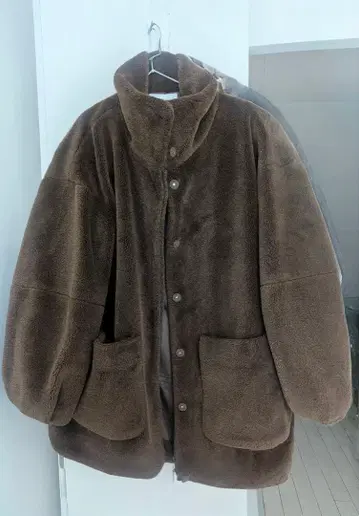 COEL 오버 보아 코트 브라운 사이즈 38