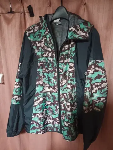 Reebok 리복 디지털 카모 패턴 나일론 후드 자켓