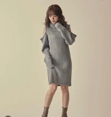 N 위즈 오픈 숄더 니트 원피스