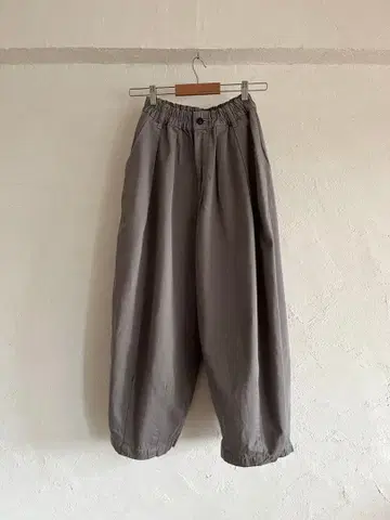 Harvesty 서커스 팬츠 그레이