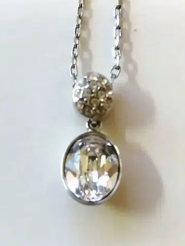 스와로브스키 타원형 목걸이