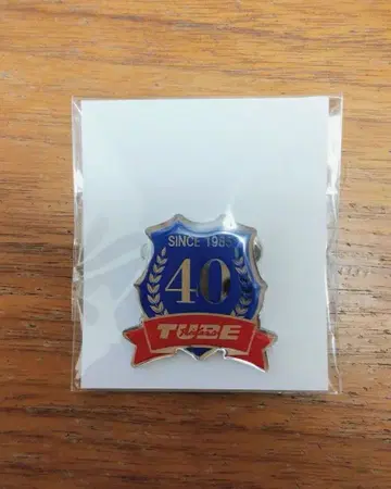 TUBE RIDERS 40주년 기념 핀 배지