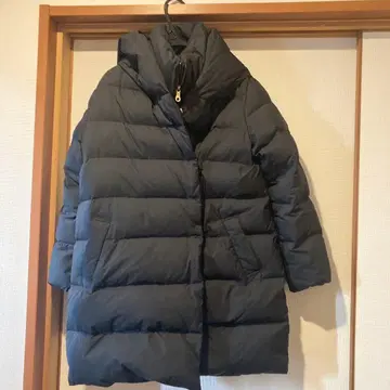 FW 블랙 다운 자켓 골드 지퍼