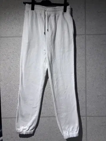 23구 화이트 조거 팬츠 면 100%