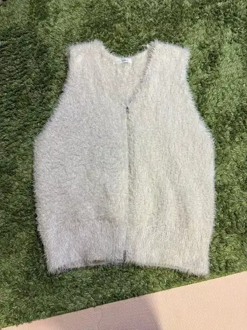 LOWRYSFARM 2025 샤기 ZIP 베스트 새상품급