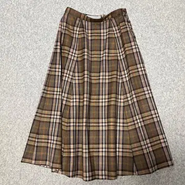 Mademoiselle NON NON 체크 무늬 플레어 스커트