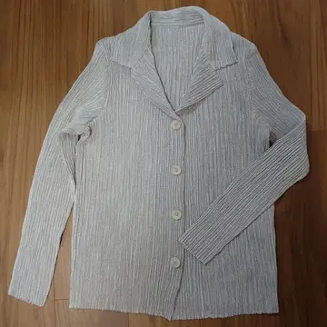 스페치오 셔틀 플리츠 자켓