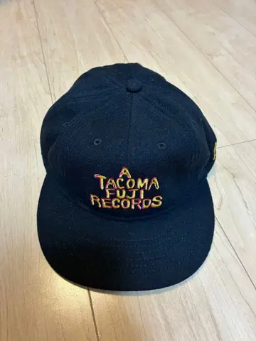 타코마 후지 레코드 TACOMA FUJI RECORDS 캡