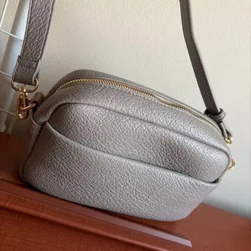 RODESKO 로데스코 그레이 가죽 숄더백 골드 지퍼