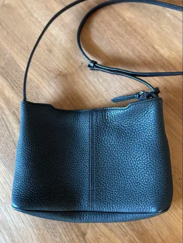 ecco 블랙 가죽 숄더백