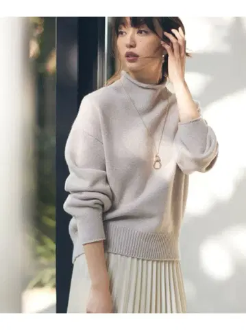 23구 MY STANDARD 캐시미어 블렌드 벌키 롤넥 니트