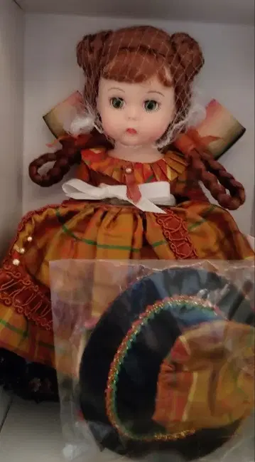 마담 알렉산더 어린 여인들 JO