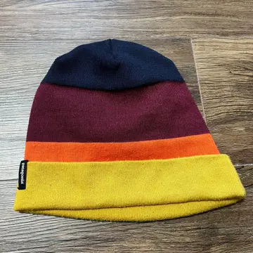 파타고니아 니트 모자 비니 멀티 컬러 보더 무늬