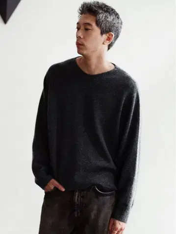[ 미사용 새상품 ] LIDNM Cashmere Slouch V-neck