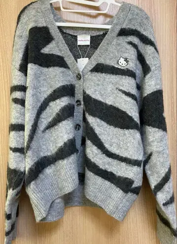 산리오 헬로키티 니트 가디건