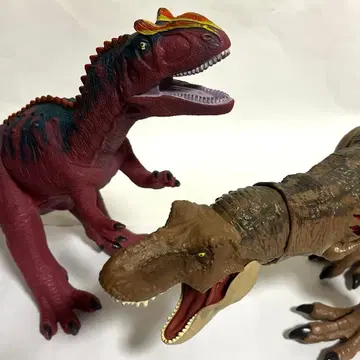 공룡 피규어 2개 세트