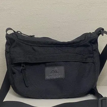 새상품급 그레고리 숄더백 티니 새첼 블랙