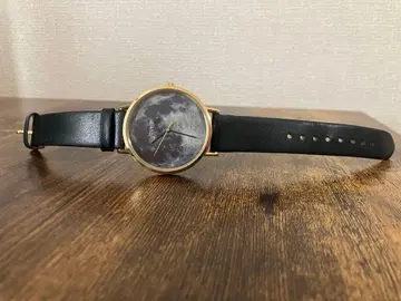 jouete 월 문양 손목시계 가죽