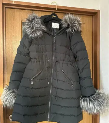 퍼 블랙 다운 자켓