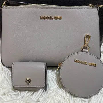 MICHAEL KORS 그레이 숄더백